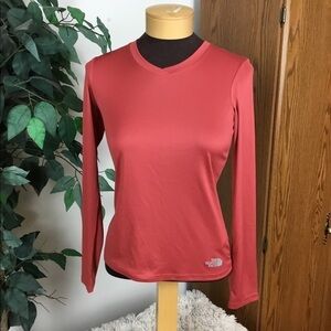 THE Northface long sleeve v neck rust colored XS